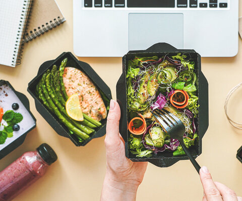 Female,Hands,Hold,Food,Delivery,Box,Having,Lunch,At,Work