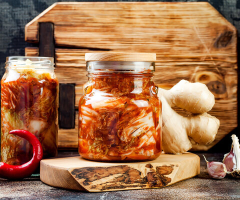Einweckgläser mit Kimchi