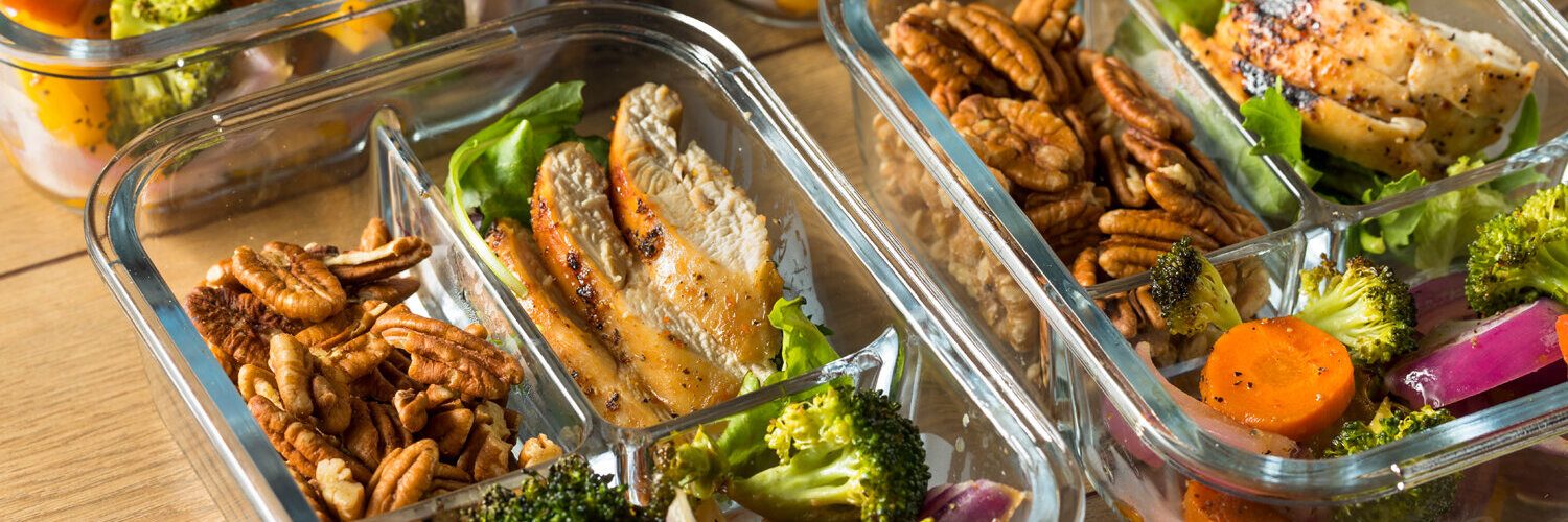 Homemade,Keto,Chicken,Meal,Prep,With,Veggies,In,A,Container