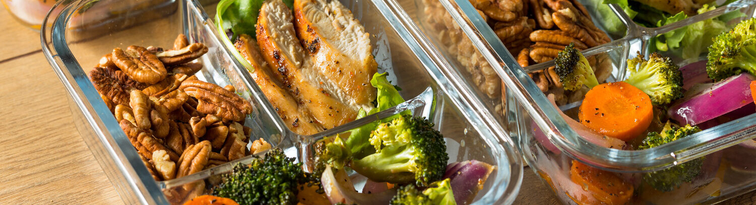 Homemade,Keto,Chicken,Meal,Prep,With,Veggies,In,A,Container